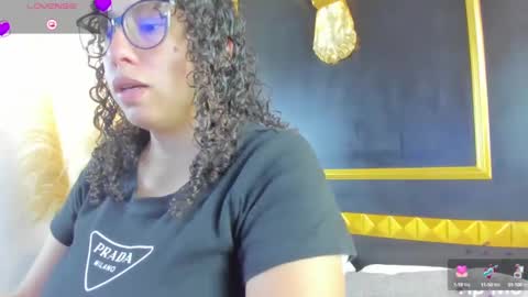 Snapshot of aixa_15 chatting on October 7, 12:13 pm Aixa Burgos online show from October 7, 12:13 pm