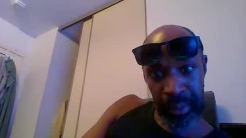 Snapshot of aj297914 chatting on February 3, 6:40 am aj297914 online show from February 3, 6:40 am