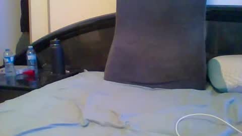 Snapshot of aj297914 chatting on February 10, 8:02 pm aj297914 online show from February 10, 8:02 pm