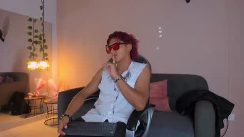 Snapshot of aka_darkblood chatting on July 30, 5:06 am Aka Darkblood online show from July 30, 5:06 am