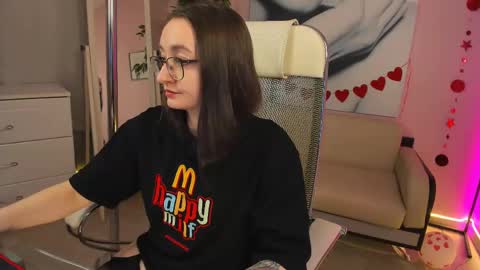 Snapshot of akaheby chatting on February 23, 12:05 pm akaheby online show from February 23, 12:05 pm