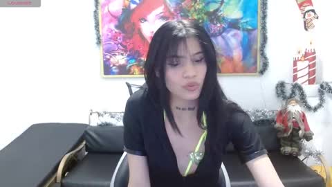 Snapshot of akalyy_ chatting on January 7, 1:13 pm akalyy_ online show from January 7, 1:13 pm