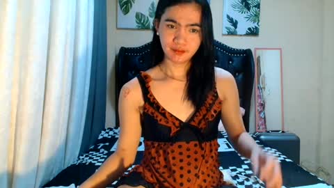 akamamiki25 online show from May 22, 11:05 am