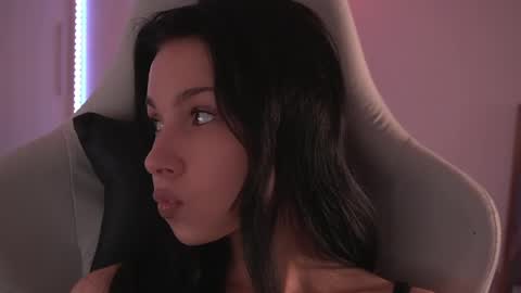 Akaruiiii online show from April 4, 12:09 am