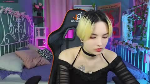 Akemi online show from March 1, 12:34 pm