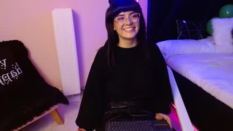 Snapshot of akeno_desire chatting on March 19, 4:22 pm Akeno online show from March 19, 4:22 pm