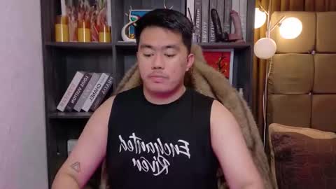 Snapshot of akihiro_morningstar chatting on December 15, 4:11 pm Dave online show from December 15, 4:11 pm