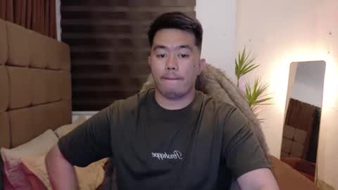 Snapshot of akihiro_morningstar chatting on December 22, 6:38 pm Dave online show from December 22, 6:38 pm