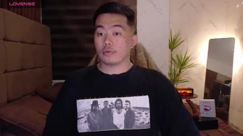 Snapshot of akihiro_morningstar chatting on January 9, 11:13 am Dave online show from January 9, 11:13 am