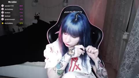 akirahartyx online show from October 13, 3:23 pm