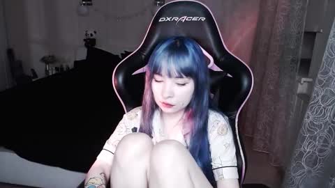 akirahartyx online show from October 15, 4:07 pm