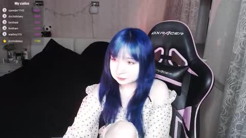 akirahartyx online show from February 8, 3:37 pm