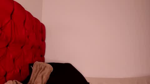 Snapshot of akirahattori__ chatting on February 4, 10:54 am akirahattori__ online show from February 4, 10:54 am