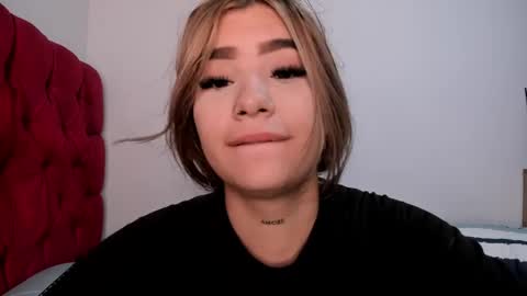 Snapshot of akirahattori__ chatting on March 2, 12:56 pm akirahattori__ online show from March 2, 12:56 pm