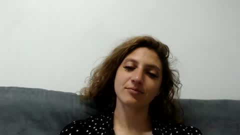 akyragrace online show from June 14, 5:48 pm
