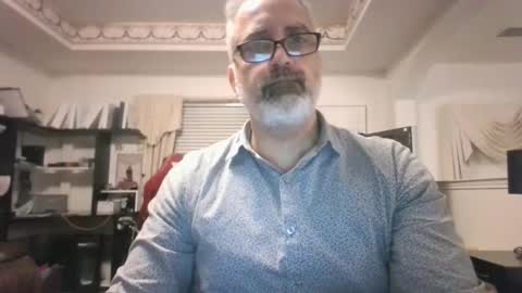 Snapshot of aladdin31673 chatting on February 2, 3:49 am aladdin31673 online show from February 2, 3:49 am