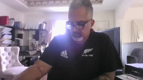 aladdin31673 online show from March 25, 5:19 pm