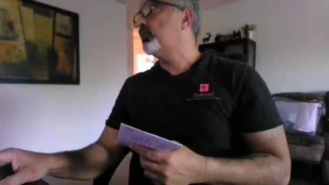 Snapshot of aladdin31673 chatting on June 24, 11:37 pm aladdin31673 online show from June 24, 11:37 pm