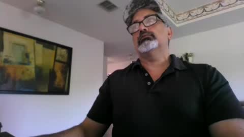 Snapshot of aladdin31673 chatting on July 4, 3:07 pm aladdin31673 online show from July 4, 3:07 pm