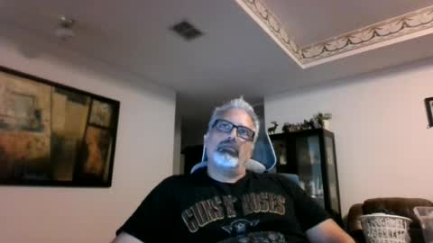 Snapshot of aladdin31673 chatting on July 9, 2:37 am aladdin31673 online show from July 9, 2:37 am