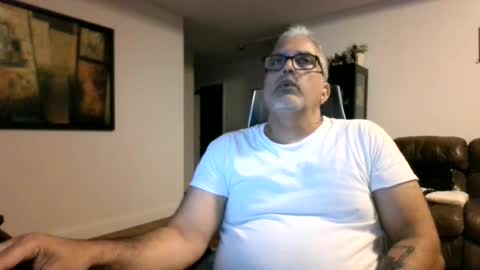 Snapshot of aladdin31673 chatting on July 27, 3:02 am aladdin31673 online show from July 27, 3:02 am