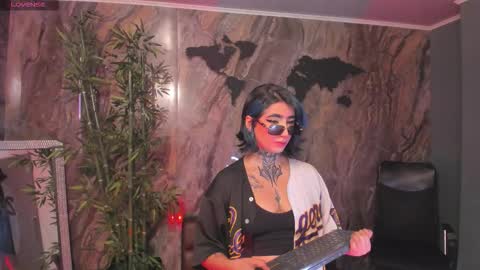 ALAHIA online show from March 25, 5:52 pm