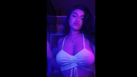 Snapshot of alahia_demon chatting on March 6, 11:34 pm alahia online show from March 6, 11:34 pm