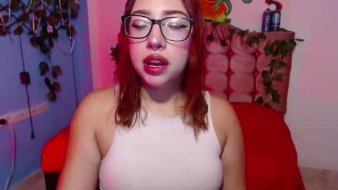 Snapshot of alaia_rossetti chatting on May 23, 8:13 pm alaia online show from May 23, 8:13 pm