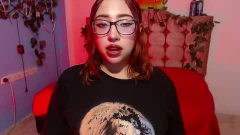 Snapshot of alaia_rossetti chatting on May 26, 4:08 am alaia online show from May 26, 4:08 am