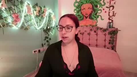 Snapshot of alaia_rossetti chatting on June 9, 1:50 am alaia online show from June 9, 1:50 am
