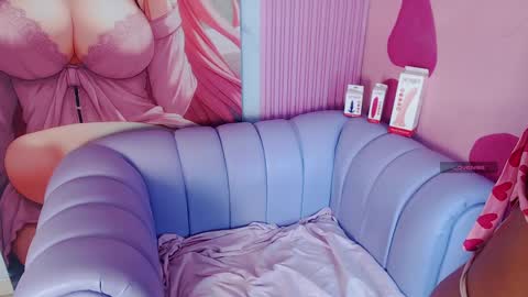 Snapshot of alaia_russo chatting on April 4, 7:33 pm ALAIAS ROOM online show from April 4, 7:33 pm