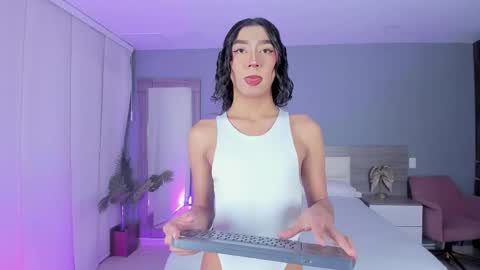 alaiaguerra online show from November 5, 7:36 pm