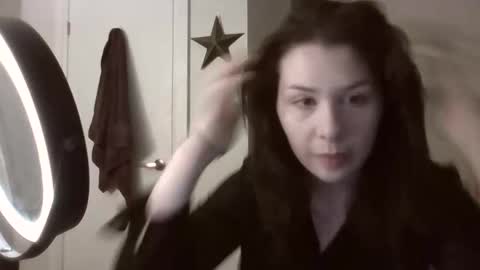 Snapshot of alainaseren chatting on May 19, 5:36 am alainaseren online show from May 19, 5:36 am