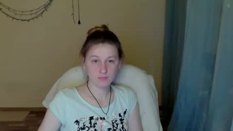 Anna online show from April 22, 2:40 pm