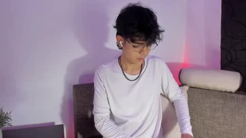 Snapshot of alan18n chatting on March 11, 4:07 pm alan18n online show from March 11, 4:07 pm