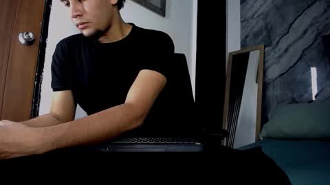 Snapshot of alan__smith chatting on January 6, 7:17 pm alan__smith online show from January 6, 7:17 pm