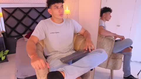 Snapshot of alan_castillo_ chatting on March 25, 8:15 pm Alan online show from March 25, 8:15 pm