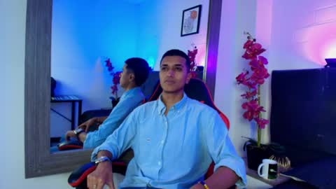 Snapshot of alan_colthon chatting on May 5, 3:25 am alan_colthon online show from May 5, 3:25 am
