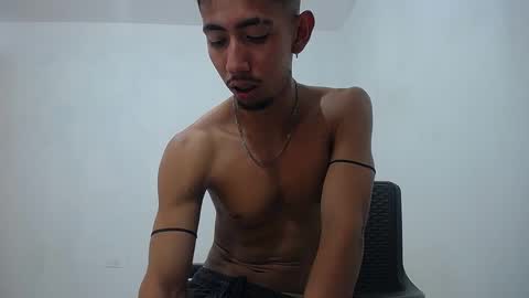 Snapshot of alan_gay chatting on September 22, 11:29 pm Alan online show from September 22, 11:29 pm