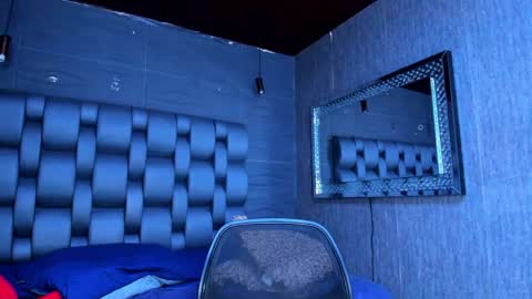 Snapshot of alan_greek_1 chatting on April 28, 2:27 am Alan greek online show from April 28, 2:27 am