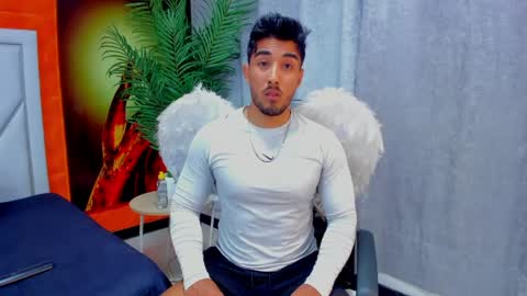 Snapshot of alan_greek_1 chatting on May 23, 4:00 pm Alan greek online show from May 23, 4:00 pm