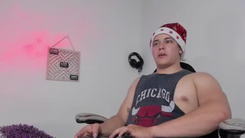 Alan Hadid online show from December 12, 2:48 am