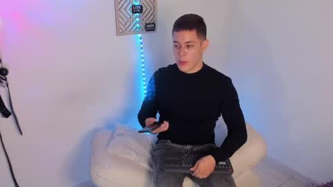 Alan Hadid online show from March 2, 3:45 am