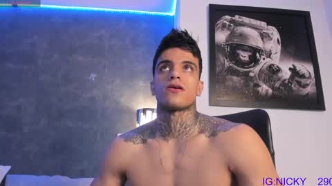 alan_morrys online show from February 28, 6:21 am