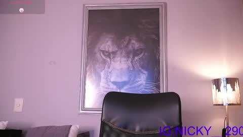 Snapshot of alan_morrys chatting on May 26, 12:50 am alan_morrys online show from May 26, 12:50 am