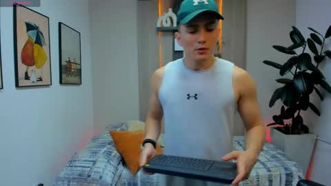 Alan  Kevin can we reach 100 thumbs up please guys  online show from April 14, 7:09 pm