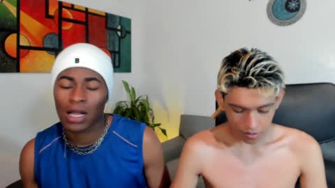 Alan and Criss - WE JUST FRIENDS WITH BENEFITS BOTH VERS online show from February 26, 1:32 am