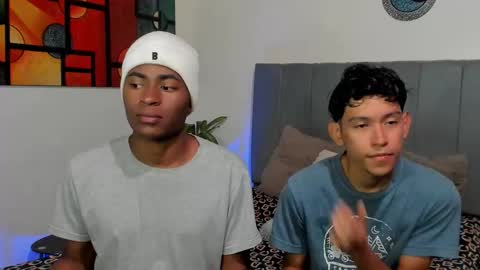 Alan and Criss - WE JUST FRIENDS WITH BENEFITS BOTH VERS online show from November 4, 4:00 am