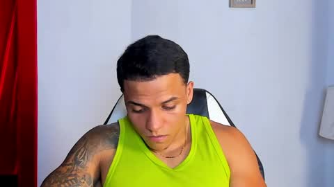 Snapshot of alan_vitori chatting on May 6, 3:13 am alan_vitori online show from May 6, 3:13 am