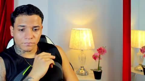 Snapshot of alan_vitori chatting on May 16, 11:14 pm alan_vitori online show from May 16, 11:14 pm